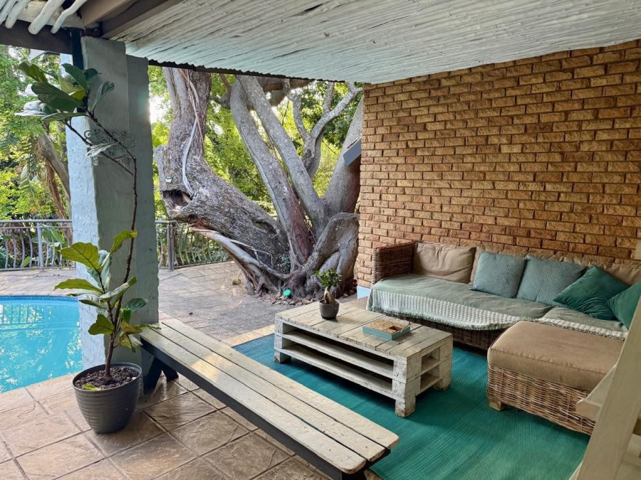 5 Bedroom Property for Sale in Safari Gardens North West